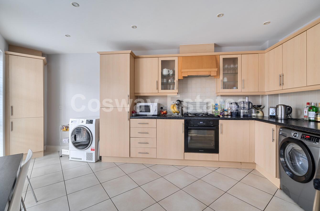 Shillingford Close, Mill Hill, NW7, London